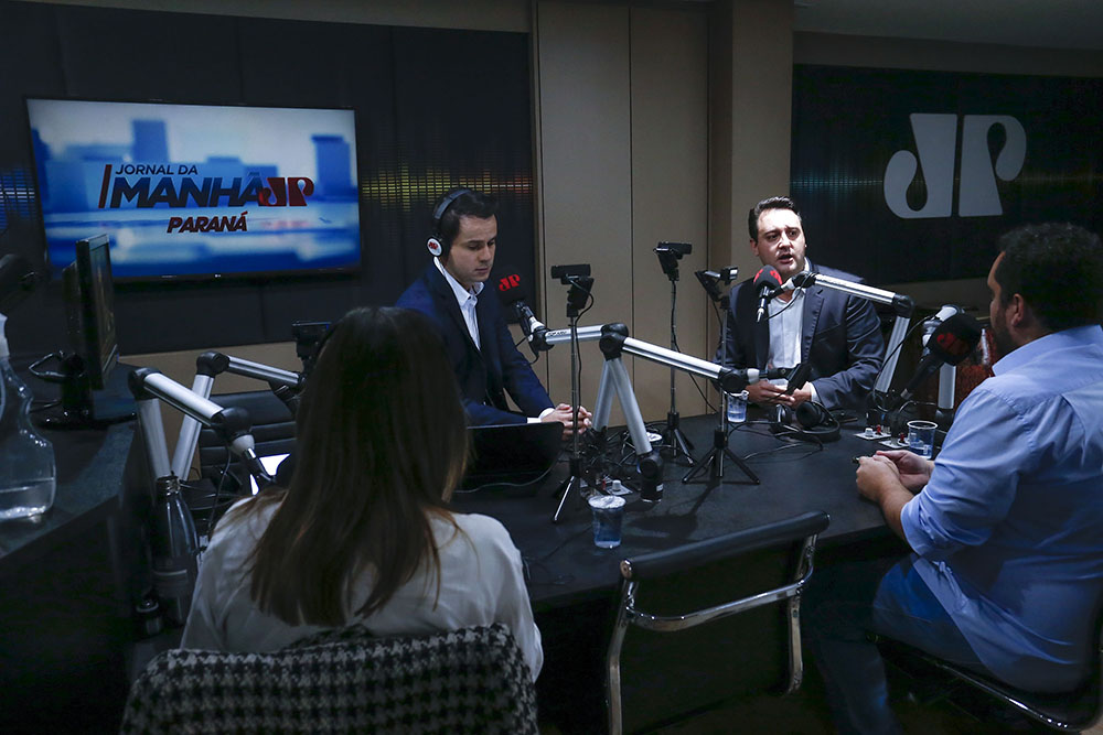 Estado solicita que Ministério da Saúde reavalie quantidade de vacinas ao Paraná 3 ratinho jovem pan 3 Estado solicita que Ministério da Saúde reavalie quantidade de vacinas ao Paraná