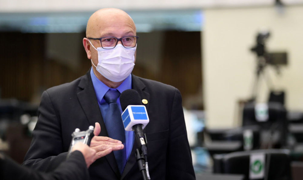 Deputado questiona Ministério da Saúde sobre número de vacinas enviadas ao Paraná 7 romanelli 01 Deputado questiona Ministério da Saúde sobre número de vacinas enviadas ao Paraná