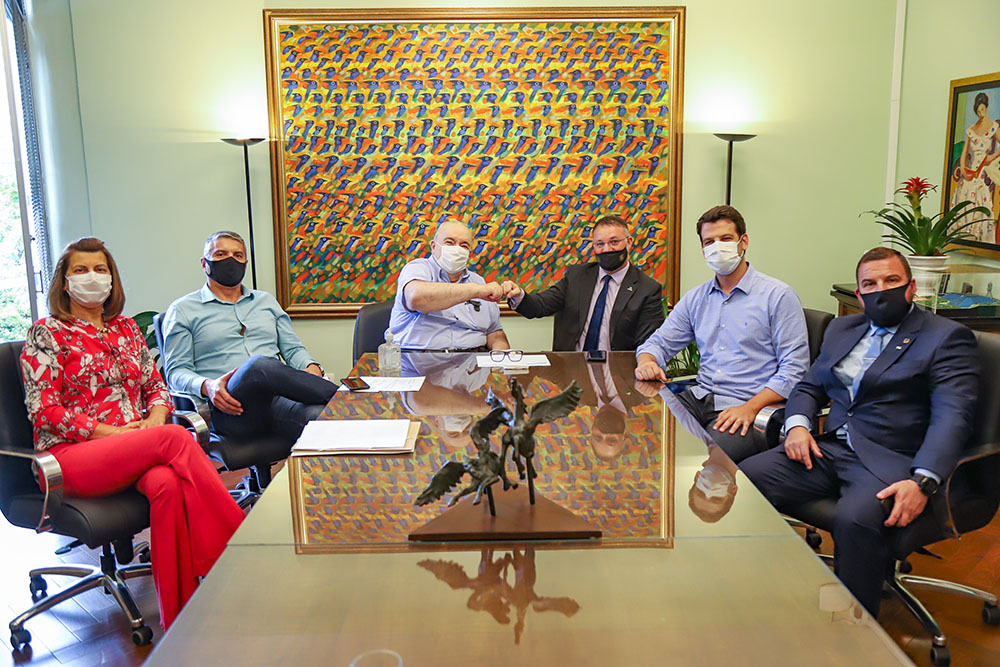 Prefeitura de Curitiba e Detran-PR debatem interligação de serviços e bancos de dados 5 curitiba detran Prefeitura de Curitiba e Detran-PR debatem interligação de serviços e bancos de dados