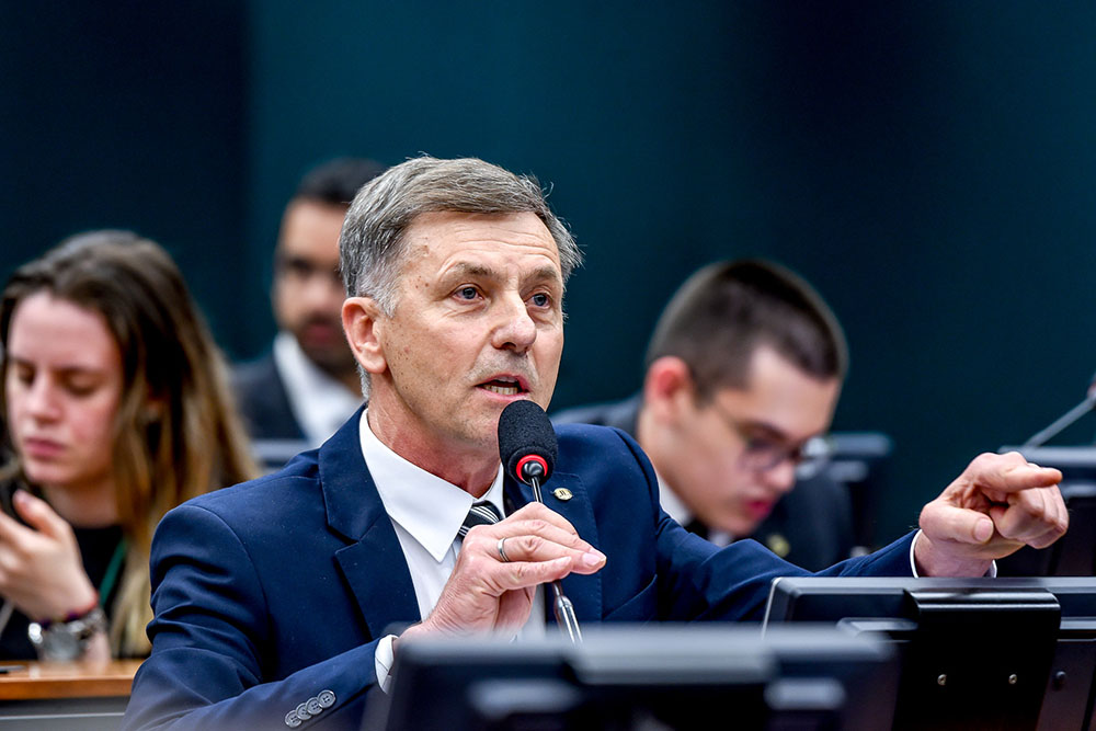 Luizão Goulart é o deputado federal que mais defende os municípios no Paraná 3 deputado luizao goulart Luizão Goulart é o deputado federal que mais defende os municípios no Paraná