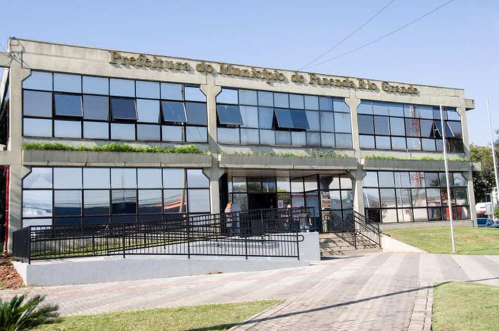 FAZPREV mais uma vez apresenta superávit atuarial e mantém alíquota dos servidores em 11% 4 fazenda rio grande fazprev FAZPREV mais uma vez apresenta superávit atuarial e mantém alíquota dos servidores em 11%