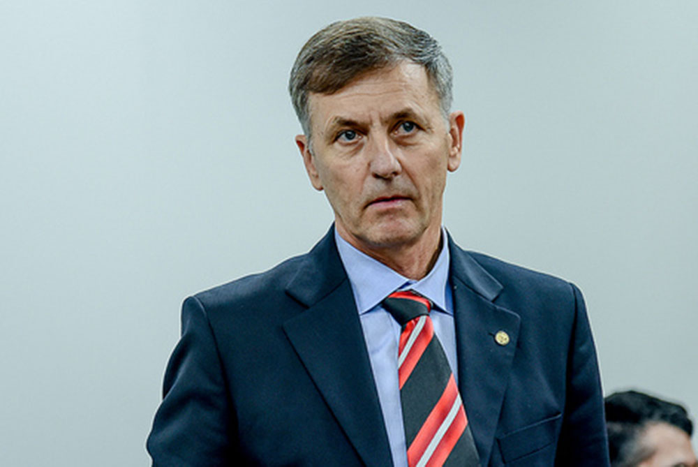 Luizão pede urgência na votação de projeto que prevê punição para quem recebeu auxílio indevidamente 9 luizao auxilio indevido Luizão pede urgência na votação de projeto que prevê punição para quem recebeu auxílio indevidamente