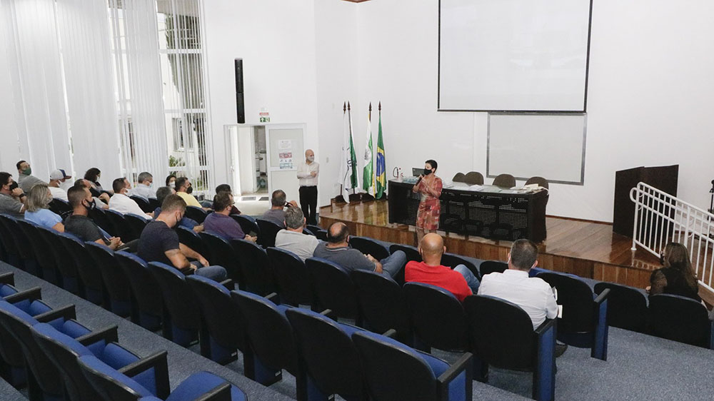 Prefeitura de Pinhais apresenta ações e projetos para vereadores 4 pinhais prefeita camara Prefeitura de Pinhais apresenta ações e projetos para vereadores