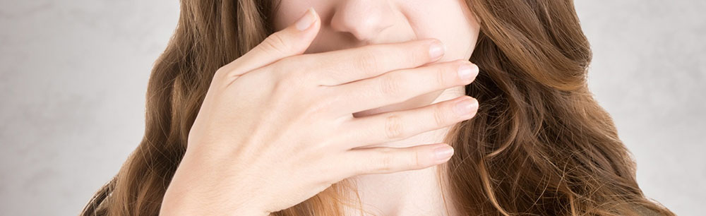 Chicletes acaba com o mau hálito? 7 Mau Halito Header Chicletes acaba com o mau hálito?