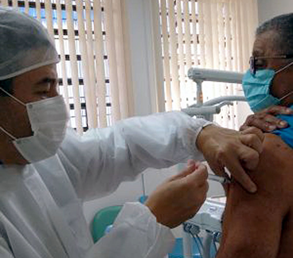Vacinação em Colombo tem apoio de dentistas e auxiliares de saúde bucal 1 colombo vacina Vacinação em Colombo tem apoio de dentistas e auxiliares de saúde bucal
