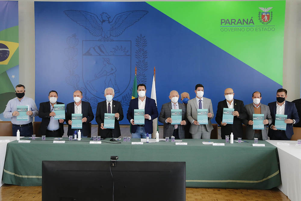 Governo e Assembleia lançam programa de R$ 500 milhões para os municípios 2 parana mais cidades Governo e Assembleia lançam programa de R$ 500 milhões para os municípios