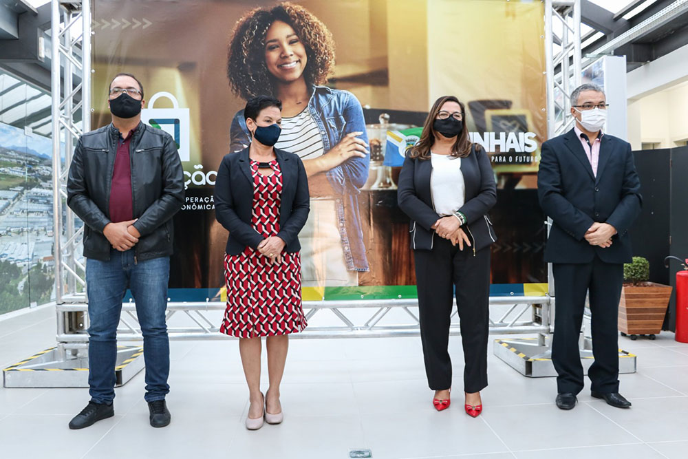 Secretaria Municipal de Desenvolvimento Econômico de Pinhais ganha sede própria 1 pinhais secretaria desenvolvimento 01 Secretaria Municipal de Desenvolvimento Econômico de Pinhais ganha sede própria