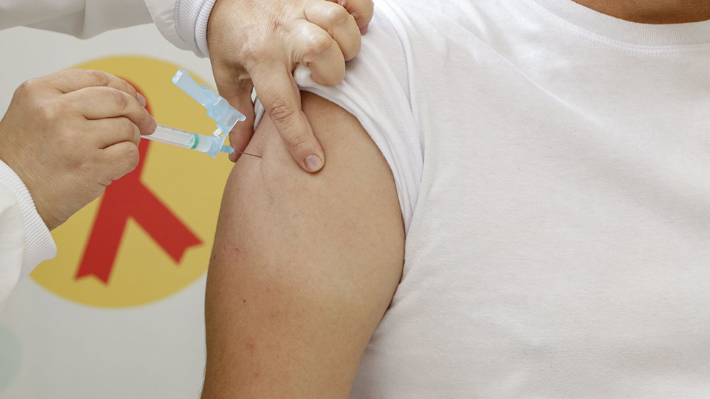 Têm início as aplicações da segunda dose da CoronaVac no sistema drive-thru em Pinhais 1 pinhais vacina Têm início as aplicações da segunda dose da CoronaVac no sistema drive-thru em Pinhais