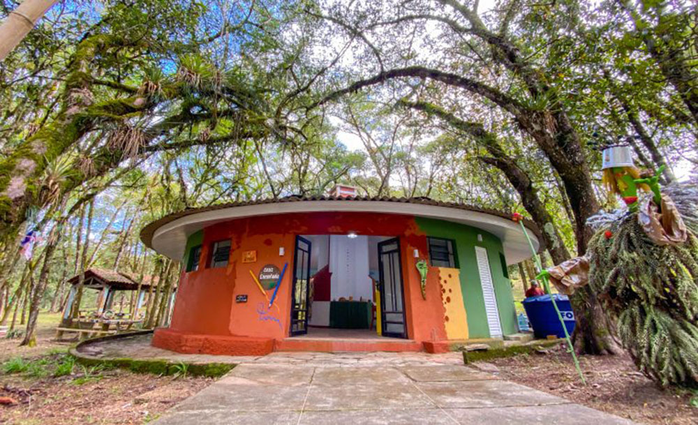 Prefeitura municipal de Colombo inaugura Biblioteca Casa Encantada 7 colombo casa encantada Prefeitura municipal de Colombo inaugura Biblioteca Casa Encantada