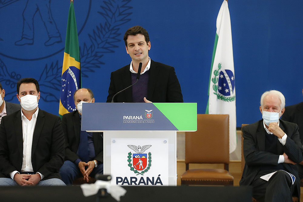 Curitiba sinaliza adesão a programa para subsidiar entrada da casa própria 7 curitiba eduardo pimentel Curitiba sinaliza adesão a programa para subsidiar entrada da casa própria