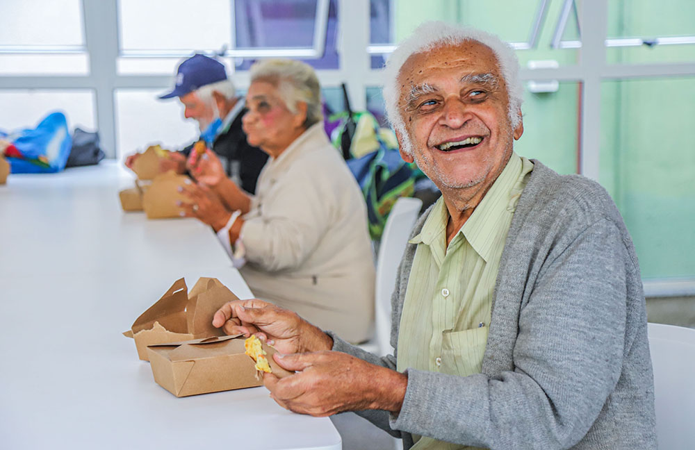 Mulheres do Bem já serviu 16 mil refeições no Mesa Solidária 1 curitiba mesa solidaria Mulheres do Bem já serviu 16 mil refeições no Mesa Solidária