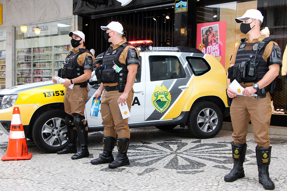 Polícia Militar promove blitzes educativas no trânsito durante todo o mês de maio 9 maio amarelo Polícia Militar promove blitzes educativas no trânsito durante todo o mês de maio