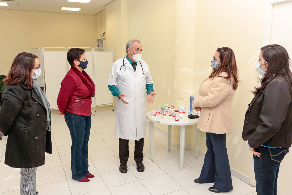 Depois de ficar em coma por 45 dias, médico se dedica a atender no Mutirão de Saúde de Pinhais 2 pinhais medico Depois de ficar em coma por 45 dias, médico se dedica a atender no Mutirão de Saúde de Pinhais