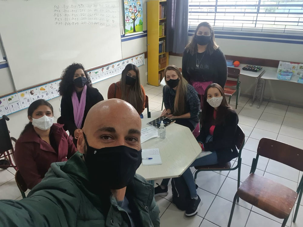 Secretaria da Educação de Campina Grande do Sul recebe estagiários do curso de Pedagogia para Estágio Supervisionado na Educação Especial 5 campina estagiarios Secretaria da Educação de Campina Grande do Sul recebe estagiários do curso de Pedagogia para Estágio Supervisionado na Educação Especial