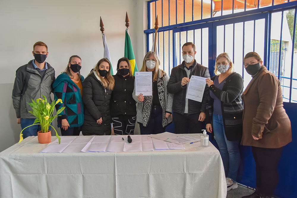 Assinada ordem para construção de quadra coberta na Escola Antônio José de Carvalho em Campina Grande do Sul 6 campina quadra coberta Assinada ordem para construção de quadra coberta na Escola Antônio José de Carvalho em Campina Grande do Sul
