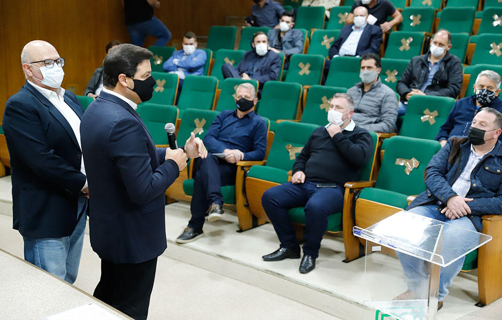 Governo discute Nova Ferroeste com prefeitos da RMC e do Litoral 6 governo ferrovia Governo discute Nova Ferroeste com prefeitos da RMC e do Litoral