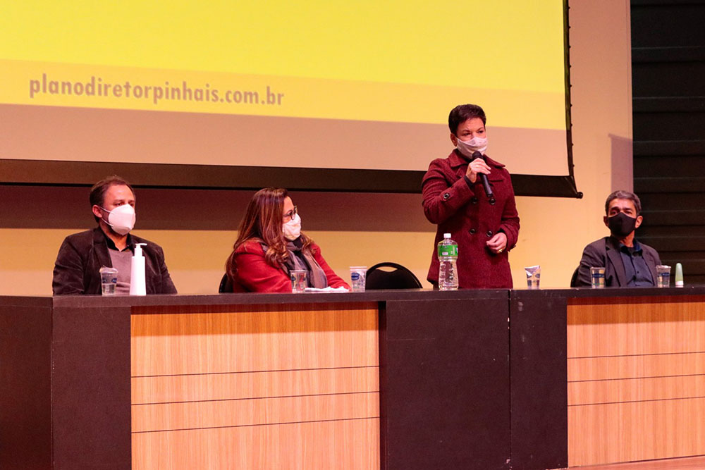 Pinhais realiza a 2ª audiência pública do Plano Diretor de Desenvolvimento Urbano 8 pinhais audiencia publica Pinhais realiza a 2ª audiência pública do Plano Diretor de Desenvolvimento Urbano