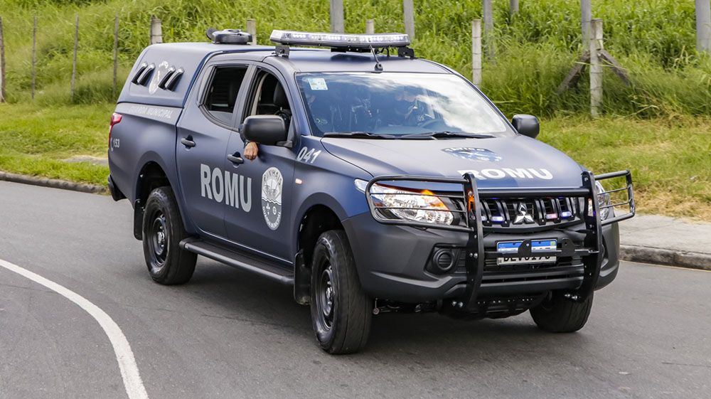 Romu prende dois homens em Pinhais com mandado em aberto 1 pinhais romu Romu prende dois homens em Pinhais com mandado em aberto