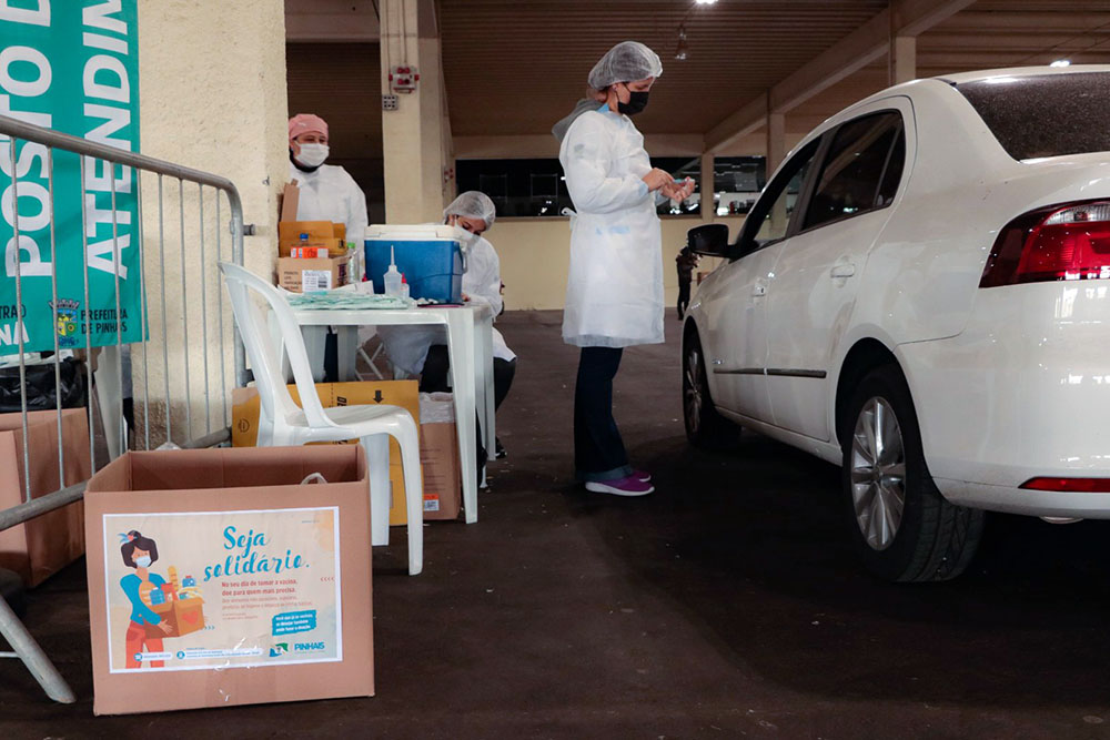 Campanha Vacina Solidária da Prefeitura de Pinhais alcança marca de 10 toneladas de produtos doados 2 pinhais vacina solidaria Campanha Vacina Solidária da Prefeitura de Pinhais alcança marca de 10 toneladas de produtos doados