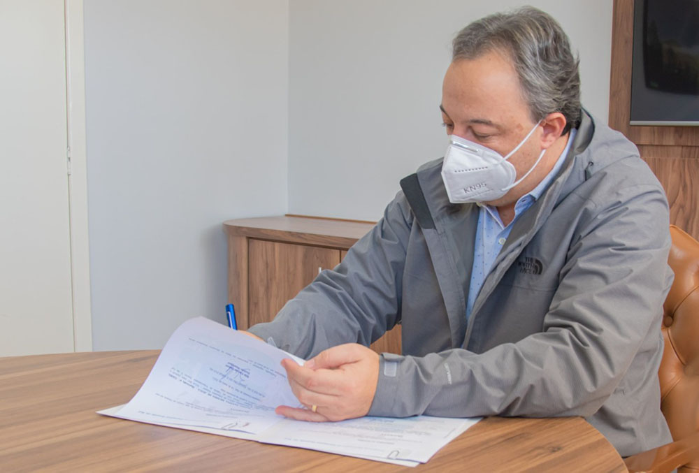 Prefeito Bihl Zanetti assina progressões por mérito dos servidores 8 bihl zanetti Prefeito Bihl Zanetti assina progressões por mérito dos servidores