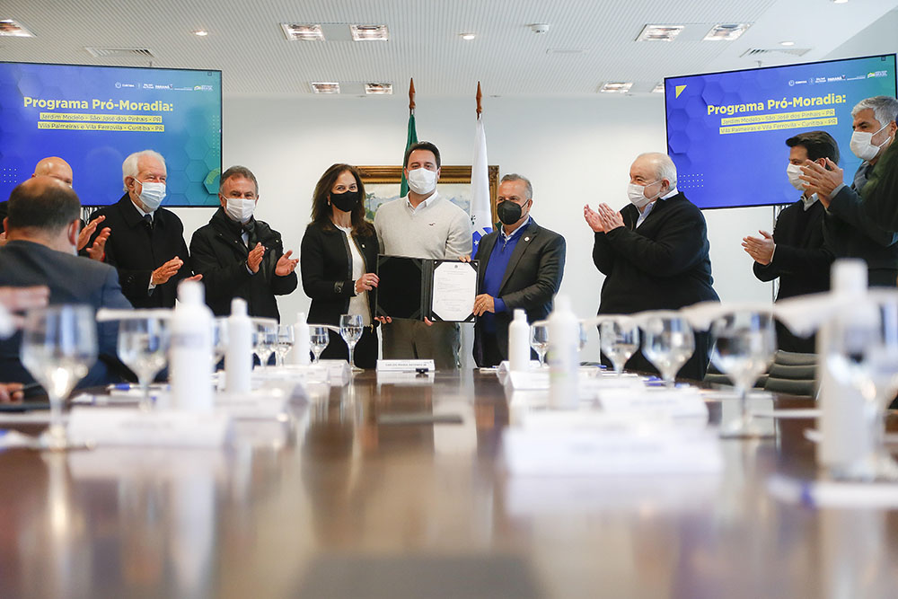 Revitalização vai beneficiar 869 famílias de favelas de Curitiba e São José dos Pinhais 3 governo moradias Revitalização vai beneficiar 869 famílias de favelas de Curitiba e São José dos Pinhais