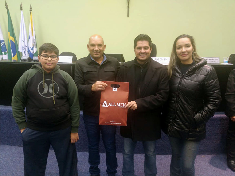 Ex-vereador Marinho recebe da Câmara de Pinhais o título de Cidadão Honorário 6 marinho 01 Ex-vereador Marinho recebe da Câmara de Pinhais o título de Cidadão Honorário