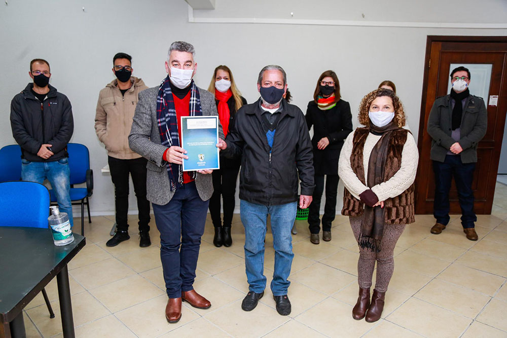 Prefeitura de Piraquara entrega novos títulos de regularização fundiária 5 piraquara regularizacao Prefeitura de Piraquara entrega novos títulos de regularização fundiária