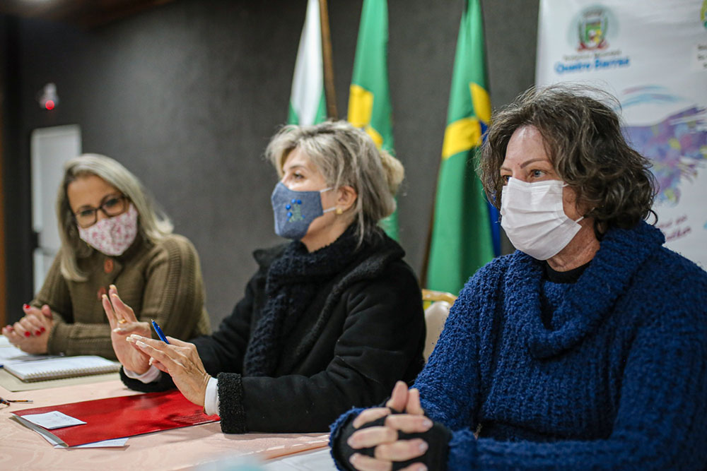 Votação indica novos membros da sociedade civil para compor o Conselho Municipal dos Direitos da Mulher de Quatro Barras 5 quatro barras direitos da mulher Votação indica novos membros da sociedade civil para compor o Conselho Municipal dos Direitos da Mulher de Quatro Barras
