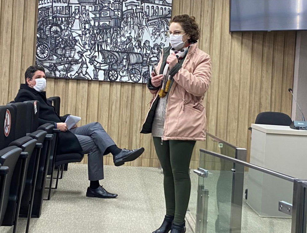 Plano Municipal de Saúde (PMS) é aprovado no município de Colombo 1 A secretária de Saúde, Marilda França Gimenes Zanoni, enfatiza que o Plano é um instrumento de gestão essencial para uma boa gestão em saúde