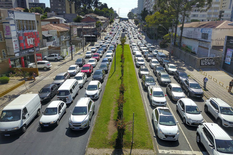 O desconto vale para infrações cometidas a partir do dia 12 de abril de 2021