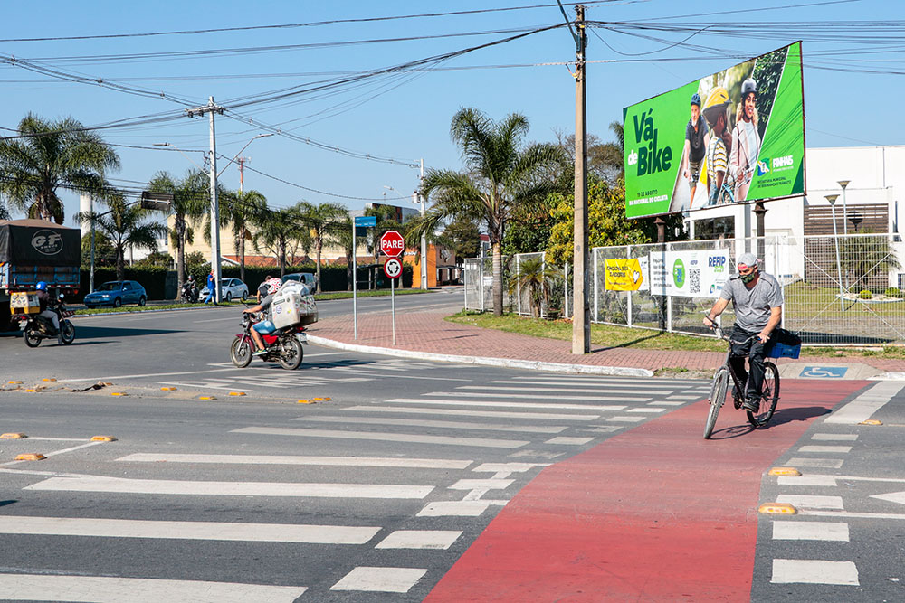 Pinhais tem muito a comemorar no Dia Nacional do Ciclista 9 Somente neste ano já foram executados, pela Secretaria de Obras Públicas (Semop), 3.280 metros de ciclovias, e outros 7.620 metros estão previstos