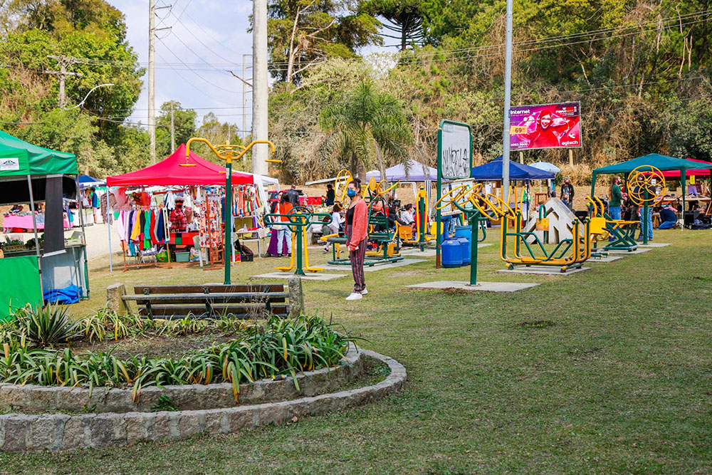 Feiras Livres se tornam opção de lazer e turismo em Piraquara 1 Além das duas feiras criadas em 2021, Piraquara ainda conta com a Tradicional Feira Livre, que ocorre toda semana no Centro