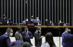 As regras passam a valer a partir de 2022 e o texto segue para análise no Senado