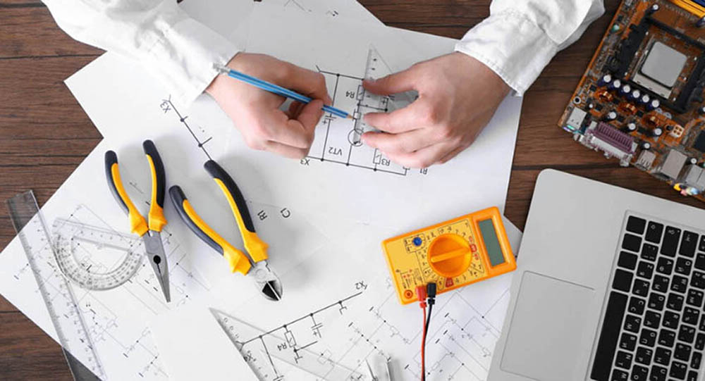 Vai reformar sua casa? Confira dicas valiosas para seu projeto elétrico 2 Os cuidados são mais do que recomendados, uma vez que estamos falando de produtos que estão conectados à rede elétrica