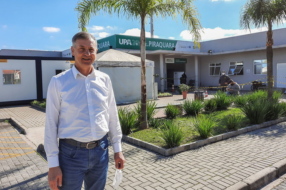 Luizão é disparado o deputado federal que mais ajuda Piraquara 3 INTERNA Luizao na UPA Luizão é disparado o deputado federal que mais ajuda Piraquara