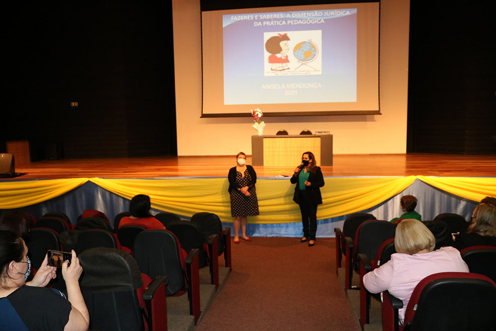 Profissionais que desejam se candidatar a diretores das unidades de ensino participam de formação continuada 6 formacao continuada Profissionais que desejam se candidatar a diretores das unidades de ensino participam de formação continuada