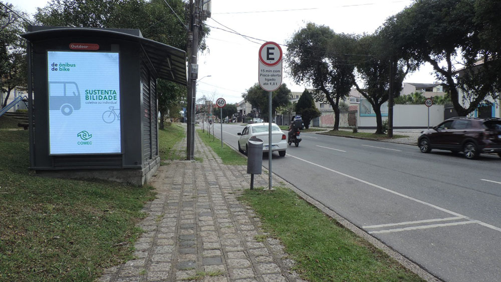 No mês da bicicleta, Comec lança campanha para incentivar modal 2 Pesquisas apontam que um dos grandes impeditivos ao uso mais abrangente da bicicleta ainda é a falta de infraestrutura