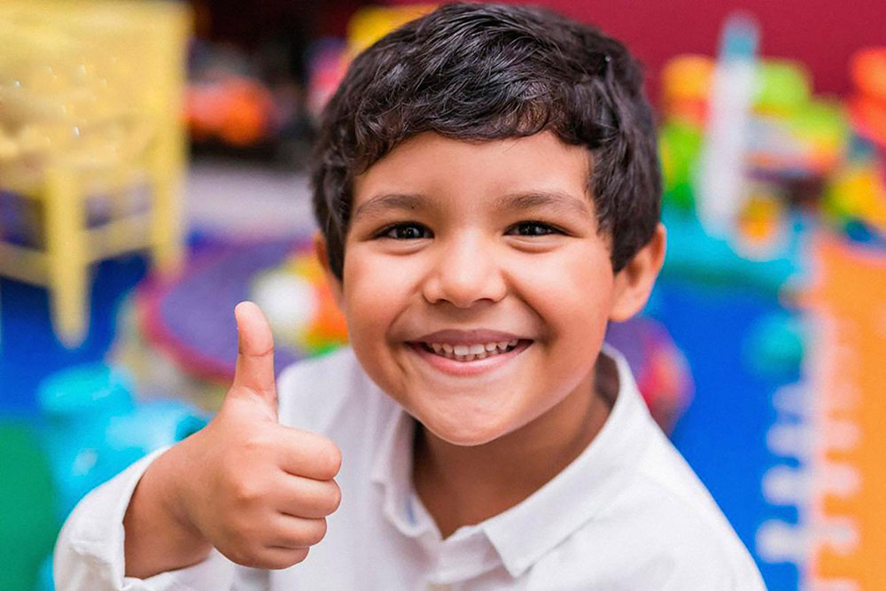 Carteira de Identificação da Pessoa com Transtorno do Espectro Autista pode ser emitida em Pinhais 3 O documento permite a identificação do munícipe com TEA, o que garante atendimento prioritário nas repartições públicas e empresas concessionárias de serviços públicos no município