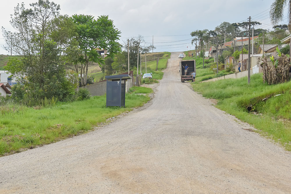 Prefeitura de Campina Grande do Sul investe cada vez mais no bairro João Paulo II 8 Obras garantidas 1 Prefeitura de Campina Grande do Sul investe cada vez mais no bairro João Paulo II