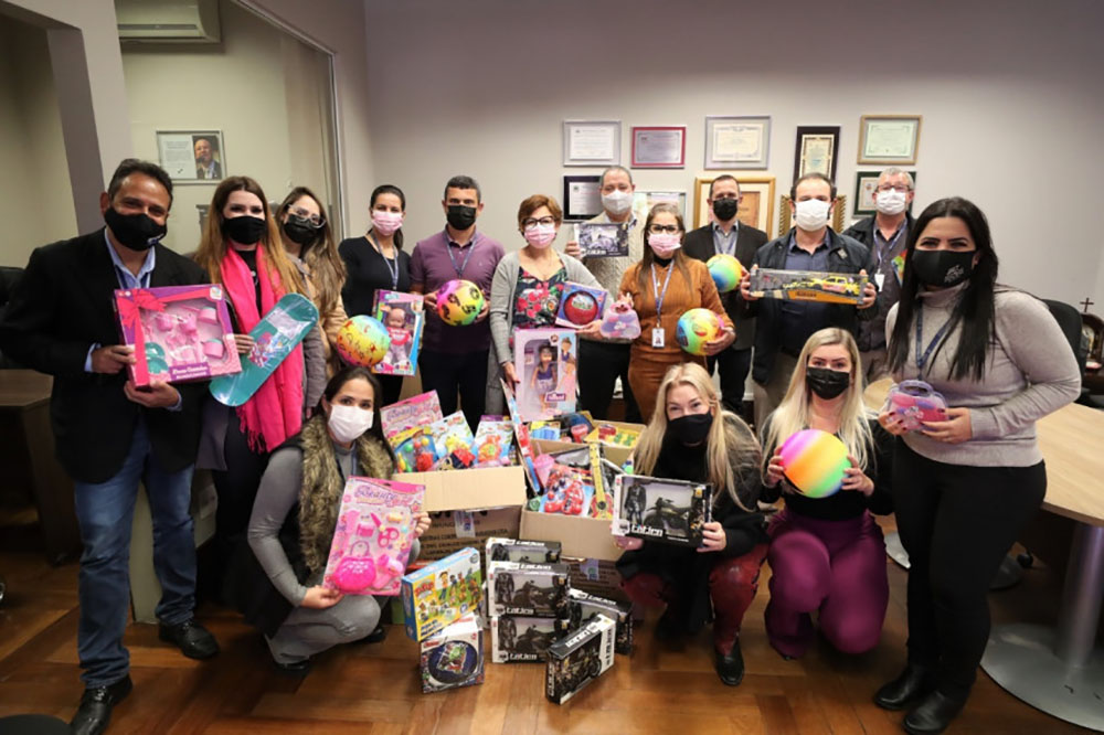 Alep adere à campanha estadual que arrecada brinquedos para crianças do Paraná 8 alep brinquedos Alep adere à campanha estadual que arrecada brinquedos para crianças do Paraná