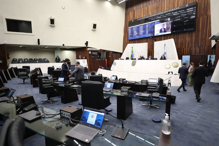 Assembleia Legislativa aprova benefício de R$ 80,00 para famílias vulneráveis