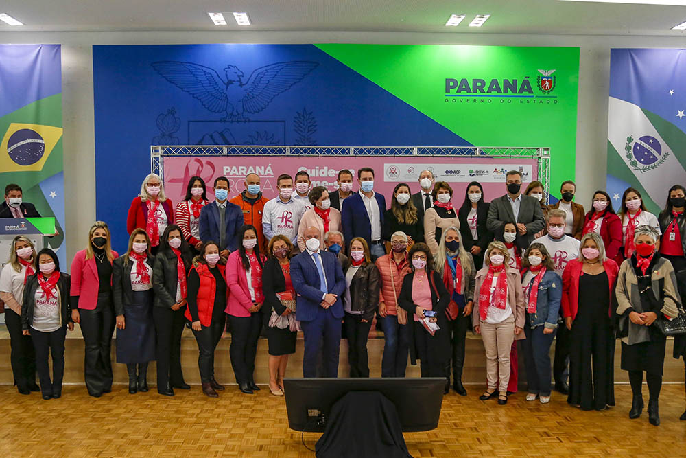Paraná Rosa une Estado e municípios para reforçar cuidados com a saúde da mulher 4 parana rosa015 Paraná Rosa une Estado e municípios para reforçar cuidados com a saúde da mulher