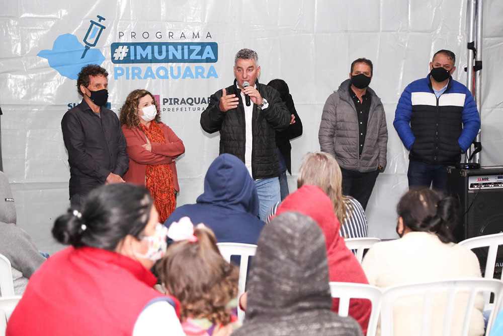 Prefeitura de Piraquara reuniu a comunidade da Planta Santa Catarina para falar sobre as novas obras de asfalto 2 asfalto Prefeitura de Piraquara reuniu a comunidade da Planta Santa Catarina para falar sobre as novas obras de asfalto