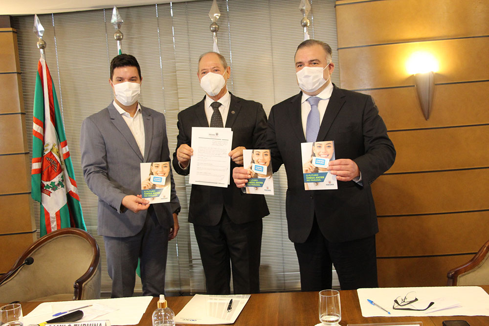 Governo do Estado apresenta Cartão Futuro a empresários da Associação Comercial do Paraná 2 cartao futuro Governo do Estado apresenta Cartão Futuro a empresários da Associação Comercial do Paraná