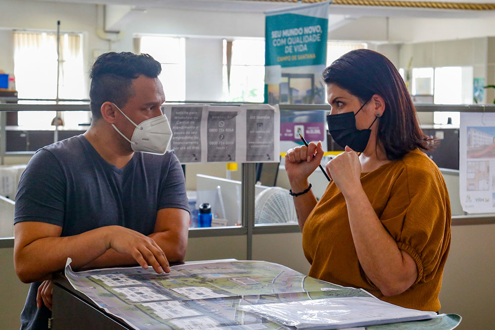 Contemplados escolhem imóveis do programa habitacional no Santa Cândida, em Curitiba 6 cohab Contemplados escolhem imóveis do programa habitacional no Santa Cândida, em Curitiba