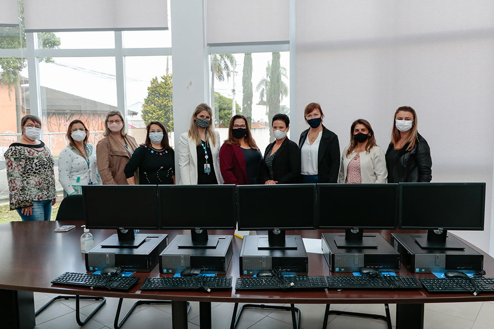 Empresa de SC doa computadores para projetos sociais de Pinhais 1 doacao computadores Empresa de SC doa computadores para projetos sociais de Pinhais