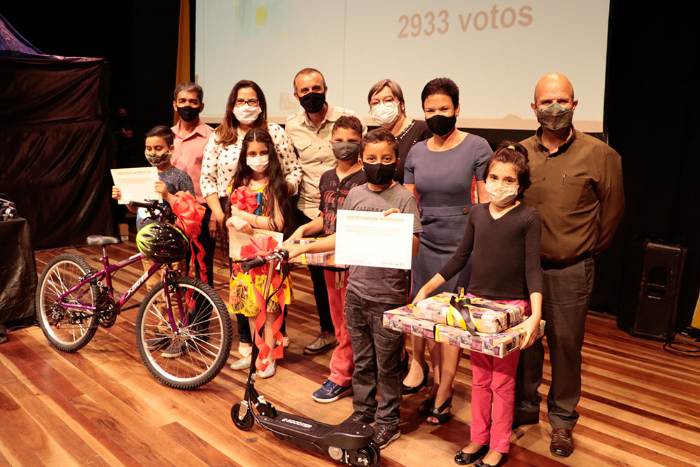 Concurso elegeu mascote do trânsito de Pinhais 2 mascote transito Concurso elegeu mascote do trânsito de Pinhais