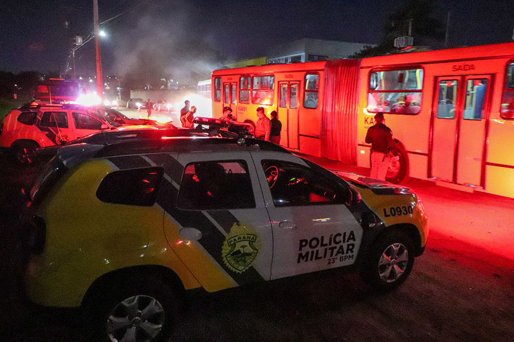 Polícia Militar inicia série de operações no transporte coletivo de Curitiba e Região 2 onibus seguro Polícia Militar inicia série de operações no transporte coletivo de Curitiba e Região