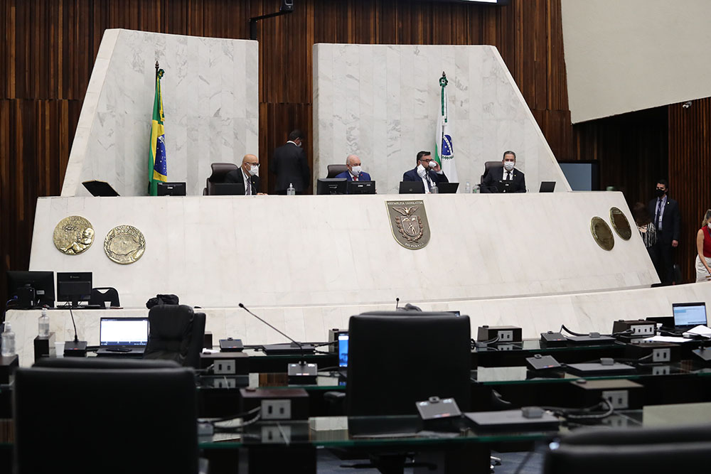 Assembleia encerra trabalhos aprovando projeto que reajusta piso dos professores 2 alep professores Assembleia encerra trabalhos aprovando projeto que reajusta piso dos professores