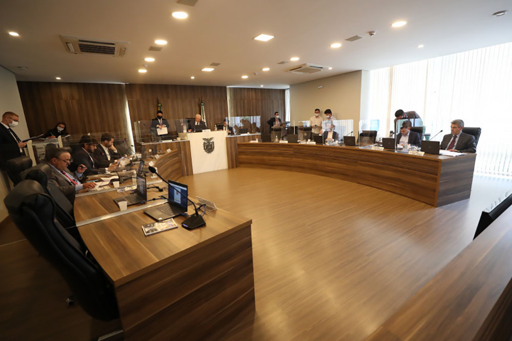 CCJ aprova projeto que reajusta o salário mínimo regional 4 alep salario minimo CCJ aprova projeto que reajusta o salário mínimo regional